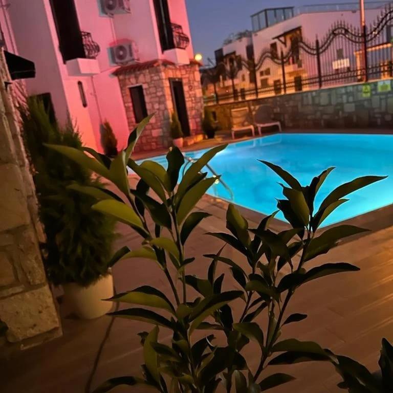 Wb Weekend Otel Αλικαρνασσός Εξωτερικό φωτογραφία
