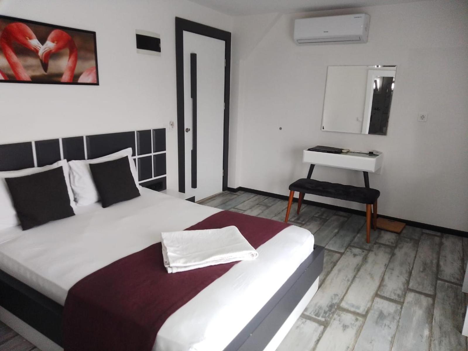 Wb Weekend Otel Αλικαρνασσός Εξωτερικό φωτογραφία